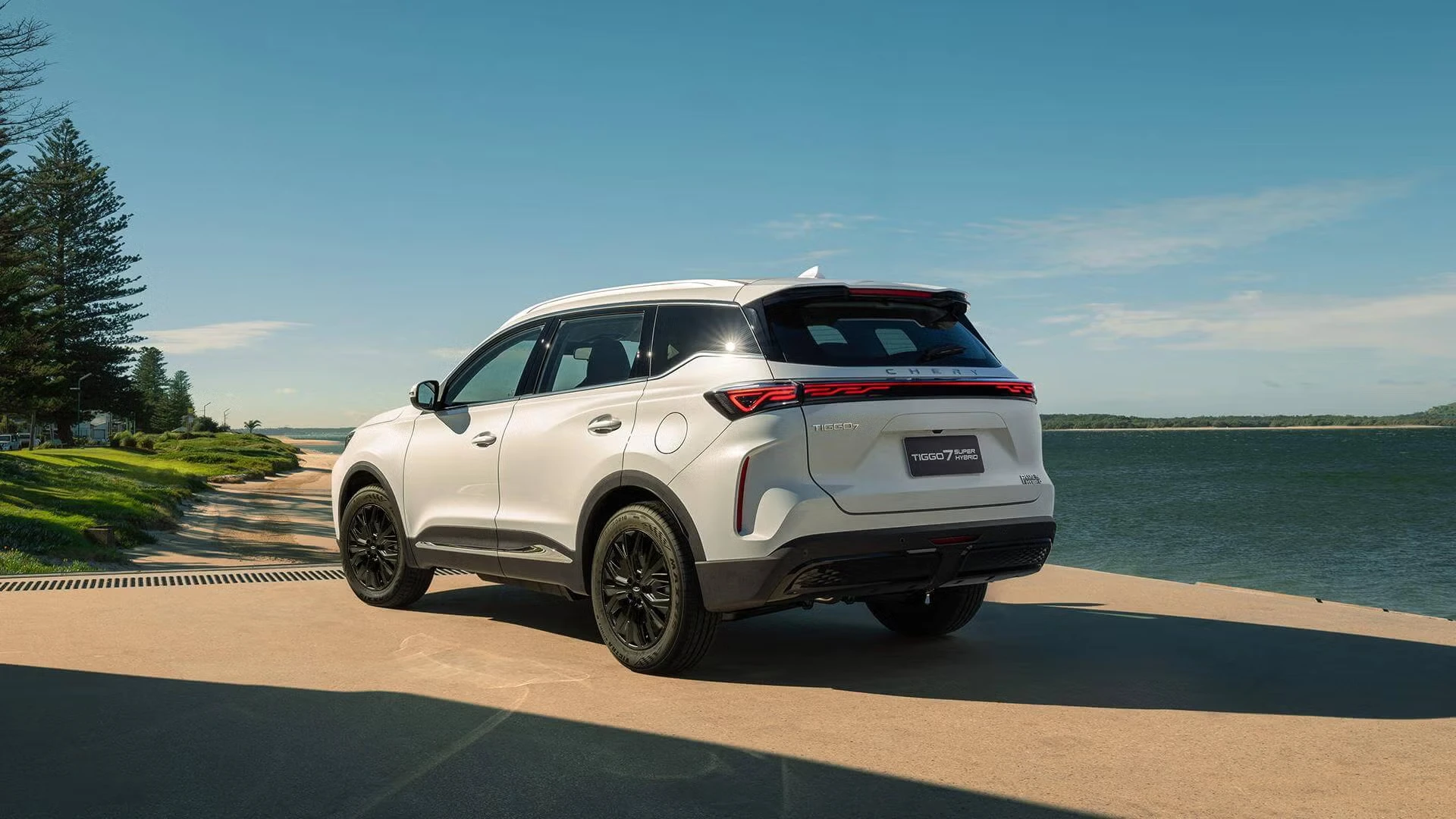 Chery Tiggo 7 PHEV exterior